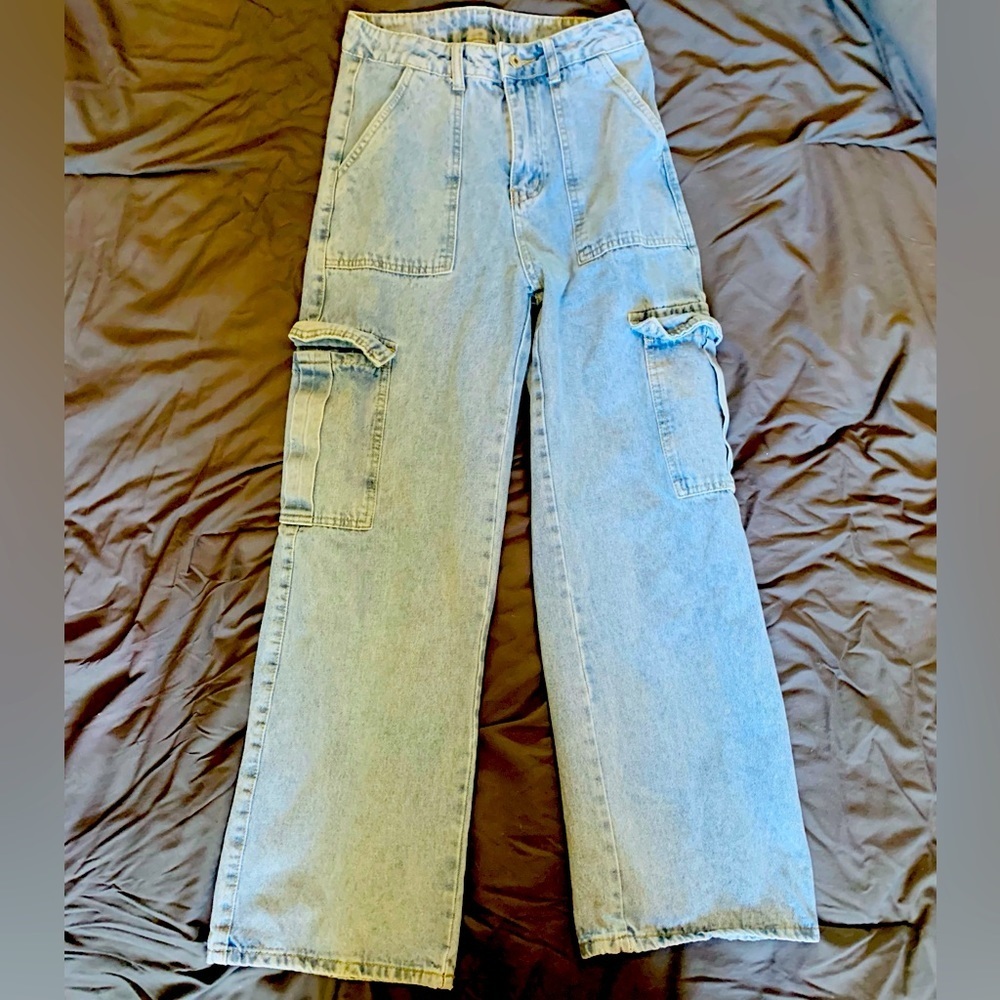 🐰2/$25 Size xs SHEIN Cargo jeans